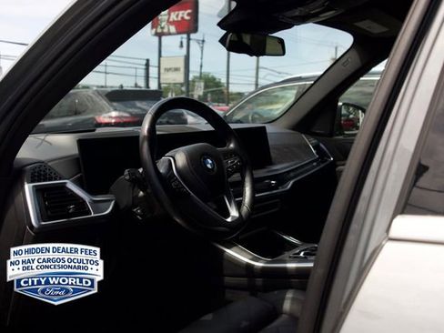 Used 2024 BMW X5 sDrive40i w/ Premium Package RWD image 5