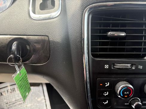Used 2014 Dodge Grand Caravan SE w/ Quick Order Package 29E SE FWD image 21