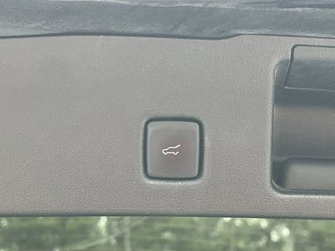 Used 2024 Ford Escape ST-Line image 25