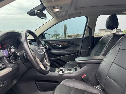 Used 2020 GMC Terrain Denali w/ Denali Premium Package FWD image 15