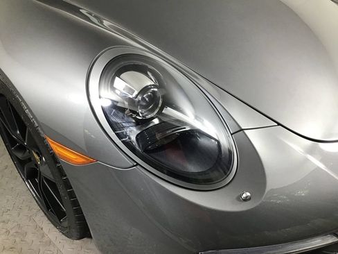 Certified 2017 Porsche 911 Carrera 4 AWD/4WD image 15