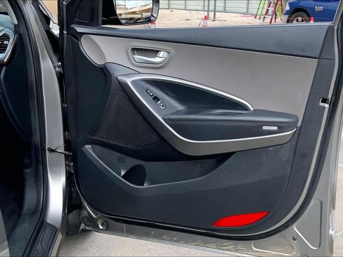 Used 2018 Hyundai Santa Fe Sport w/ 2.4L Value Package 02 image 22