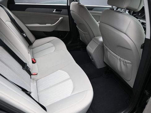 Used 2016 Hyundai Sonata SE FWD image 27