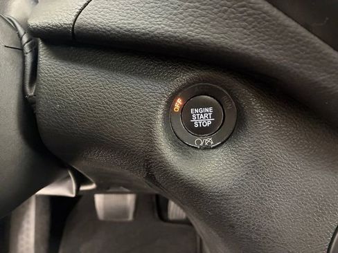 Used 2022 Jeep Cherokee Limited AWD/4WD image 24