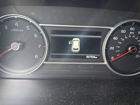 Used 2022 Kia Sorento LX FWD image 1