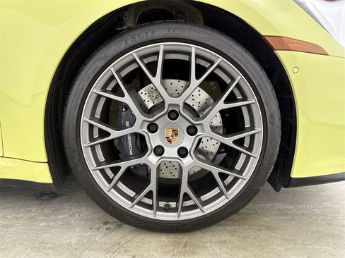 Certified 2025 Porsche 911 Carrera image 14