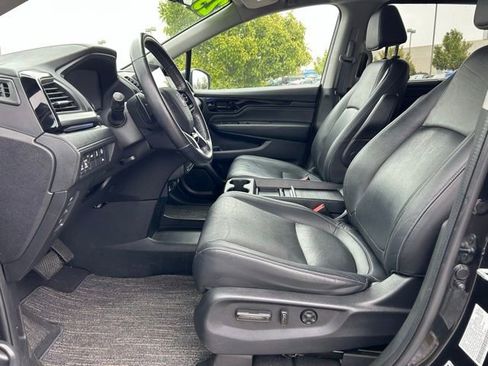 Used 2023 Honda Odyssey Touring image 12