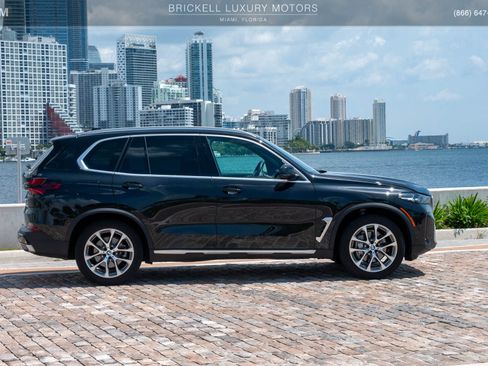 Used 2024 BMW X5 sDrive40i w/ Parking Assistance Package RWD image 12