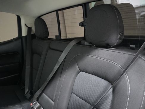 Used 2022 Chevrolet Colorado LT w/ LT Convenience Package RWD image 12