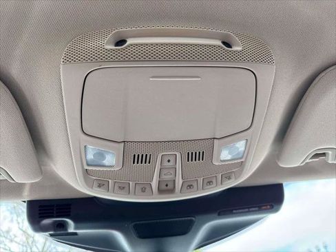 Used 2022 Lincoln Nautilus Reserve AWD/4WD image 34