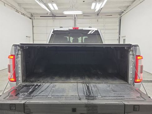Used 2022 Ford F150 Lariat w/ Max Trailer Tow Package image 9