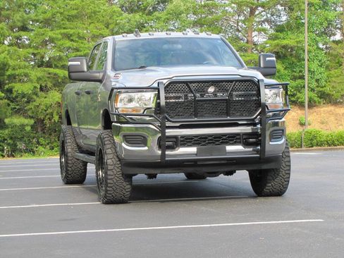 Used 2023 RAM 2500 Tradesman AWD/4WD image 9
