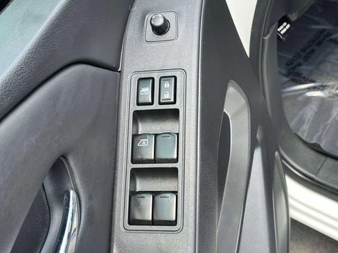 Used 2023 Nissan Frontier SV w/ Technology Package AWD/4WD image 26
