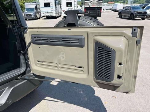 New 2026 Ford Bronco Outer Banks AWD/4WD image 18