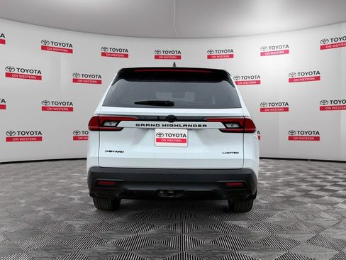 New 2026 Toyota Grand Highlander AWD Hybrid image 4
