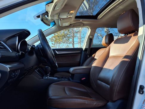 Used 2018 Subaru Outback 2.5i Touring image 6