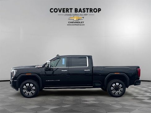 Certified 2024 GMC Sierra 2500 Denali w/ Denali Reserve Package image 5