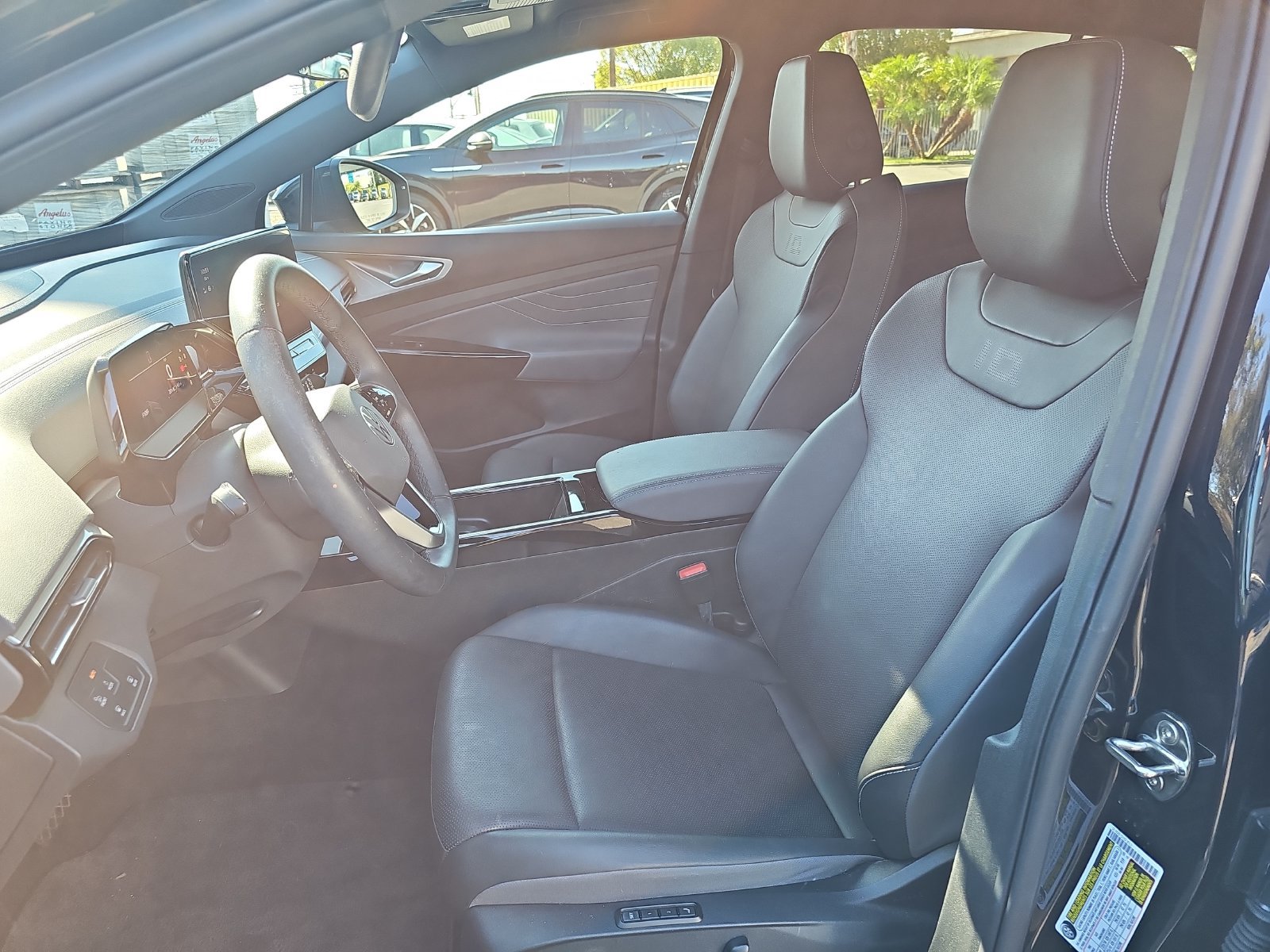 Used 2023 Volkswagen ID.4 Pro S RWD image 16