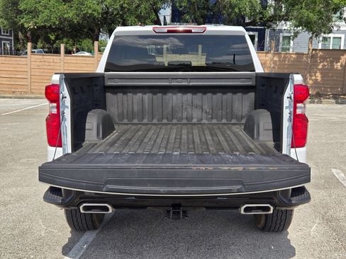 Used 2025 Chevrolet Silverado 1500 Custom Trail Boss AWD/4WD image 24