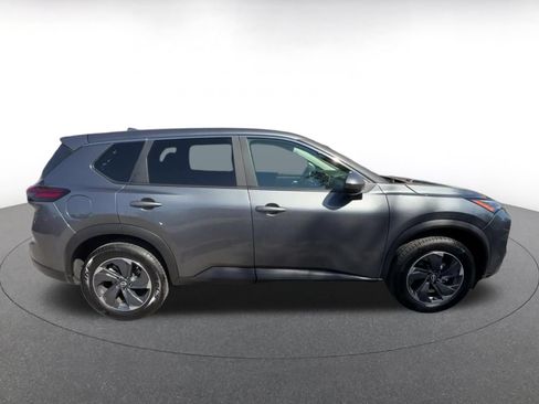Used 2025 Nissan Rogue SV FWD image 15