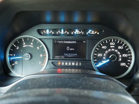 Used 2015 Ford F150 XLT w/ Equipment Group 302A Luxury AWD/4WD image 29