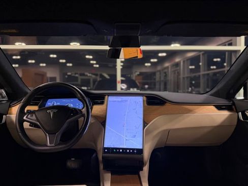 Used 2020 Tesla Model S Long Range Plus image 34