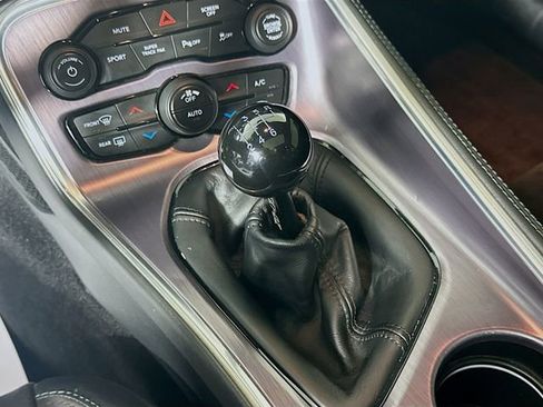Used 2018 Dodge Challenger R/T Scat Pack image 18