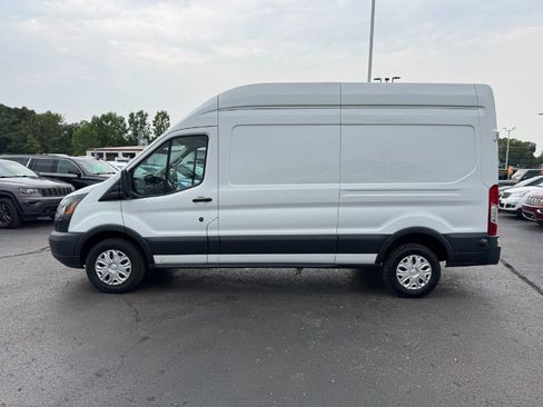 Used 2017 Ford Transit 250 148 High Roof RWD image 2