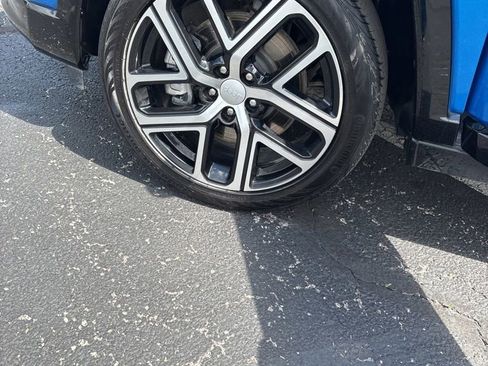 Used 2024 Jeep Compass Limited w/ Elite Group image 8