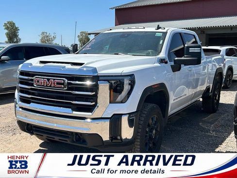 Used 2024 GMC Sierra 2500 SLE w/ SLE Value Package; AWD/4WD image 1