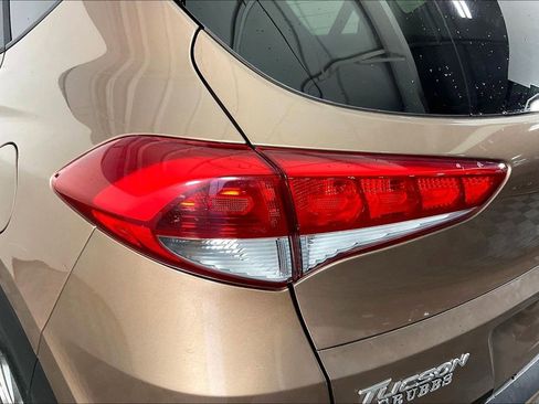 Used 2017 Hyundai Tucson SE Plus FWD image 40