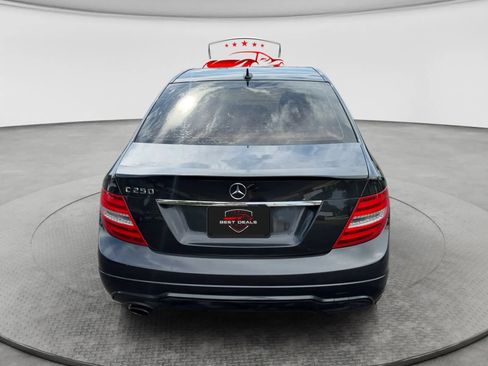 Used 2014 Mercedes-Benz C 250 Sedan image 4