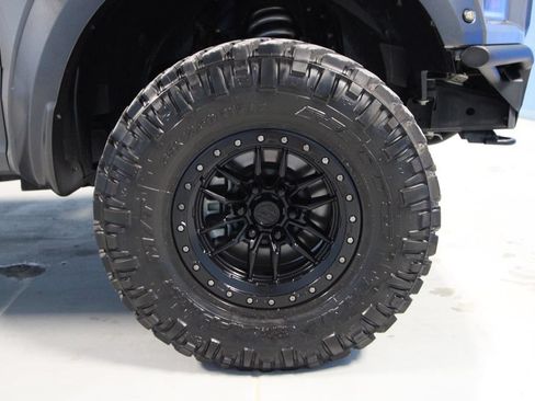 Used 2018 Ford F150 Raptor w/ Equipment Group 802A Luxury AWD/4WD image 37
