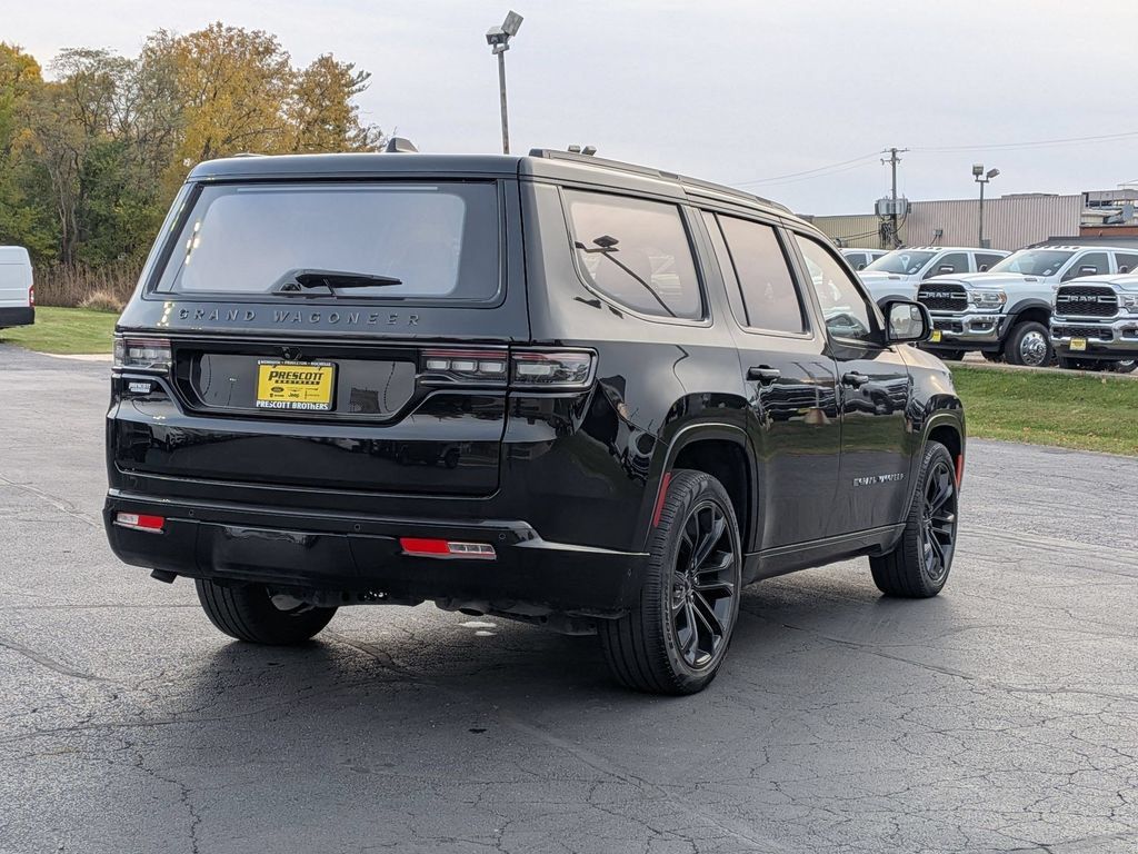 Used 2024 Jeep Grand Wagoneer Series III w/ Rear Seat Video Group 1 AWD/4WD image 7