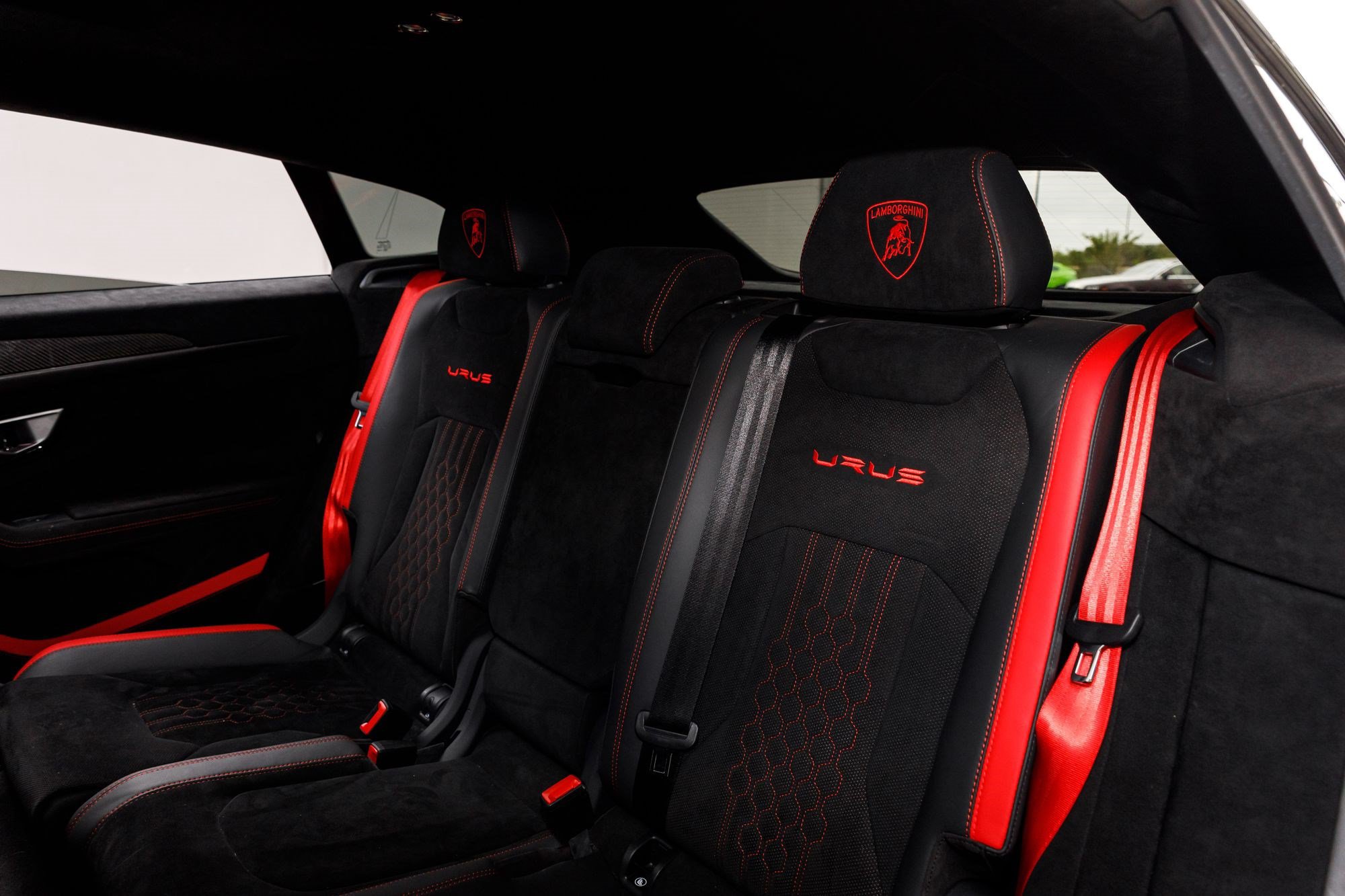 Used 2024 Lamborghini Urus Performante AWD/4WD image 20