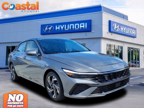 New 2025 Hyundai Elantra SEL image 1