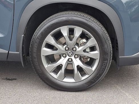 Used 2024 Toyota Grand Highlander AWD image 8