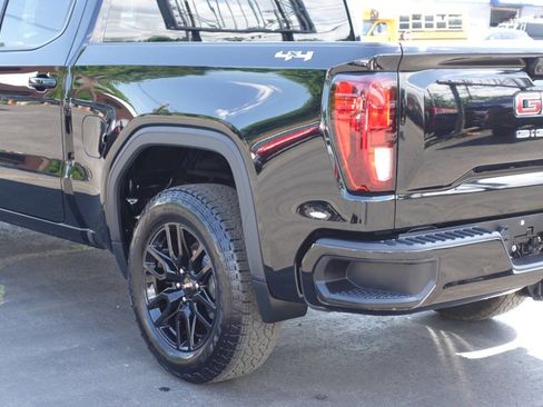 Used 2025 GMC Sierra 1500 Elevation AWD/4WD image 11
