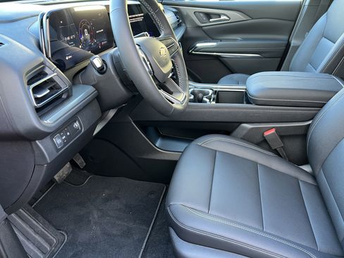 New 2026 Chevrolet Traverse LT FWD image 14