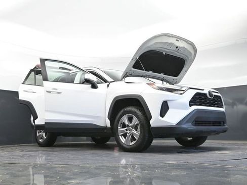Used 2022 Toyota RAV4 XLE w/ Convenience Package image 45