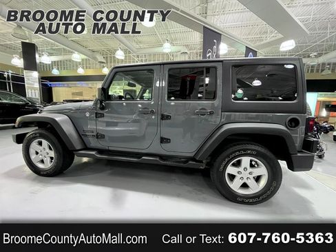 Used 2015 Jeep Wrangler Unlimited Sport w/ Quick Order Package 24S AWD/4WD image 1