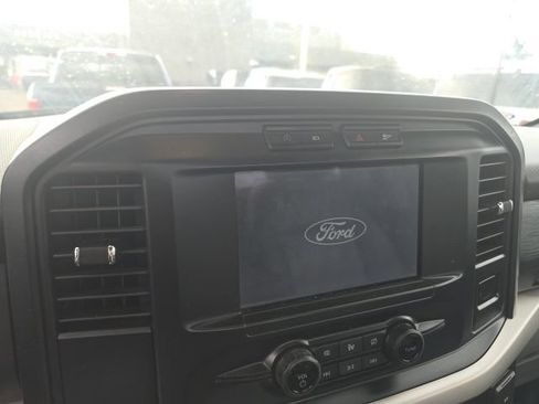 Used 2021 Ford F150 XL w/ Trailer Tow Package RWD image 9
