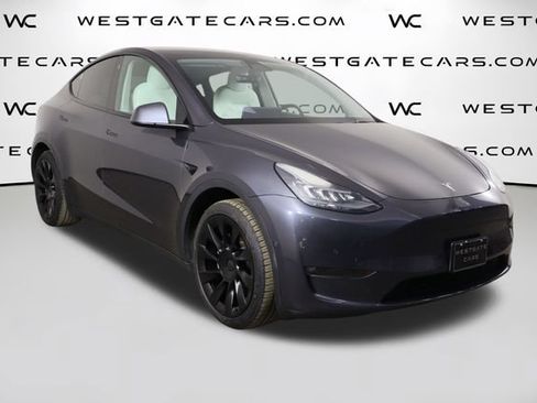 Used 2021 Tesla Model Y Long Range AWD/4WD image 43