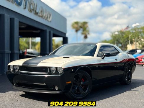 Used 2013 Dodge Challenger R/T Plus RWD image 2
