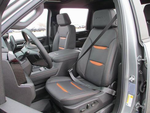 New 2026 GMC Sierra 2500 AT4 w/ AT4 Premium Plus Package image 15