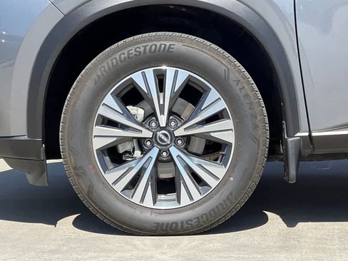 Certified 2023 Nissan Rogue SV image 27