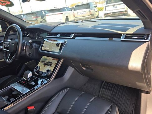Used 2023 Land Rover Range Rover Velar R-Dynamic S image 22