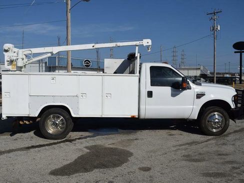 Used 2008 Ford F450 2WD Regular Cab Super Duty image 2