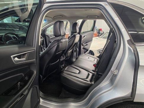 Used 2020 Ford Edge Titanium w/ Cargo Accessory Package FWD image 9