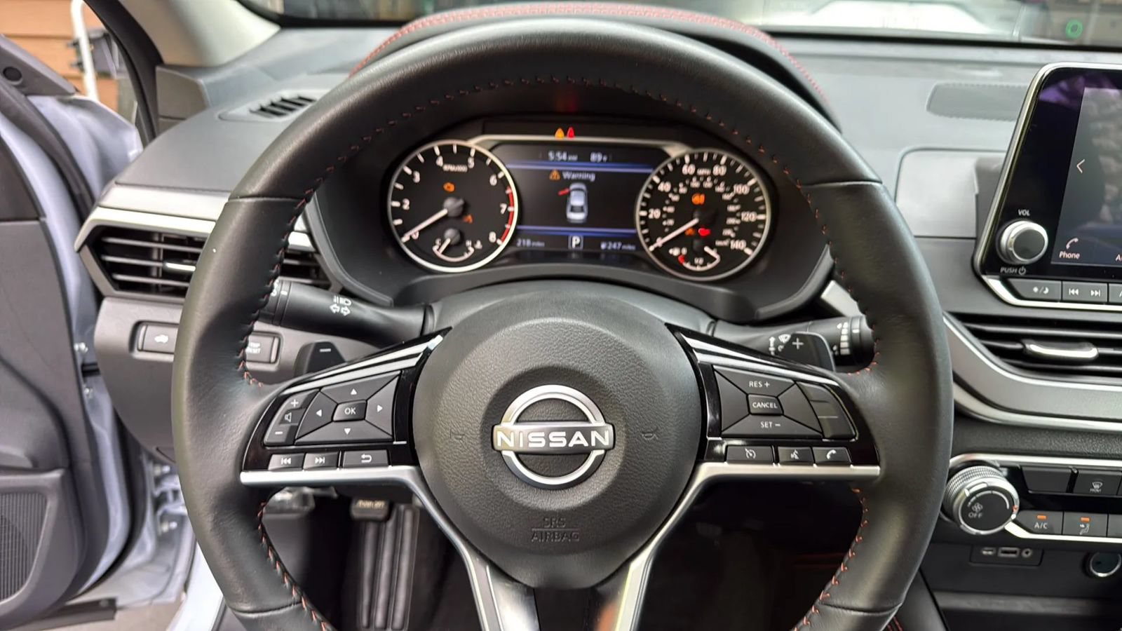 Used 2025 Nissan Altima 2.5 SR FWD image 11